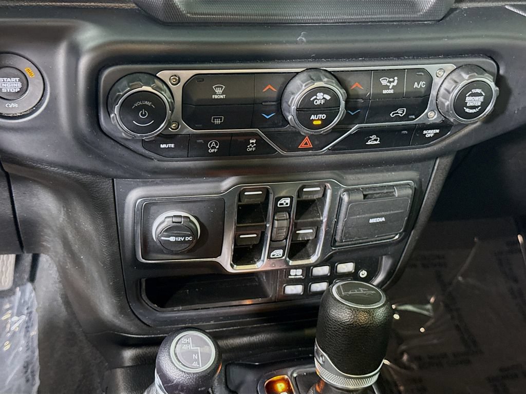 Used 2023 Jeep Gladiator Sport AWD/4WD image 10