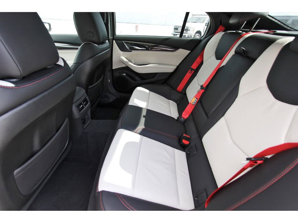 New 2026 Cadillac CT5 V image 7