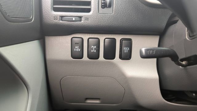 Used 2004 Toyota 4Runner Limited image 31