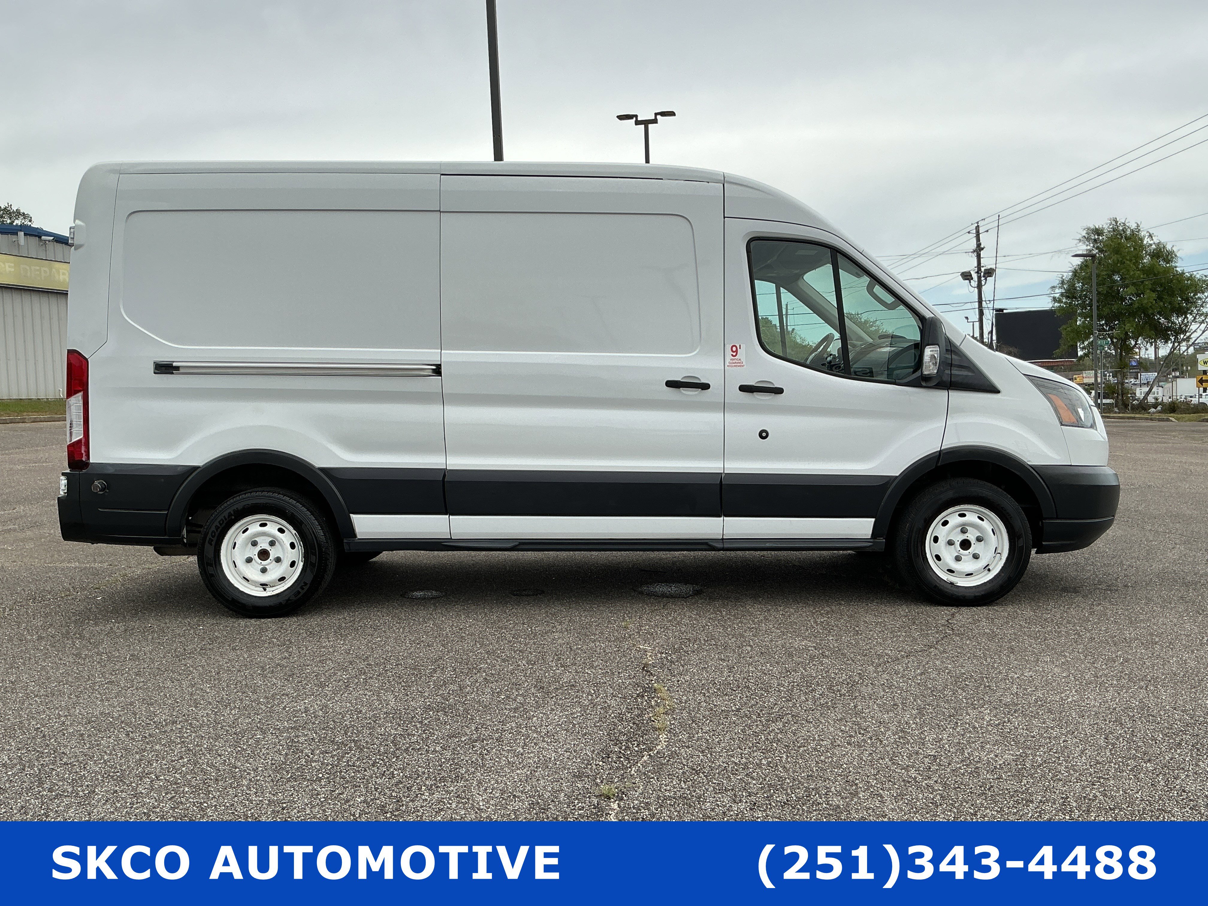 Used 2018 Ford Transit 150 148 Medium Roof image 6