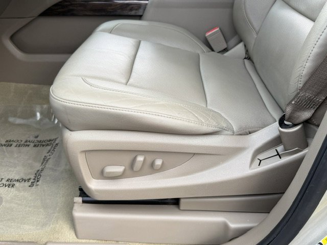 Used 2016 GMC Yukon SLT w/ Open Road Package image 10