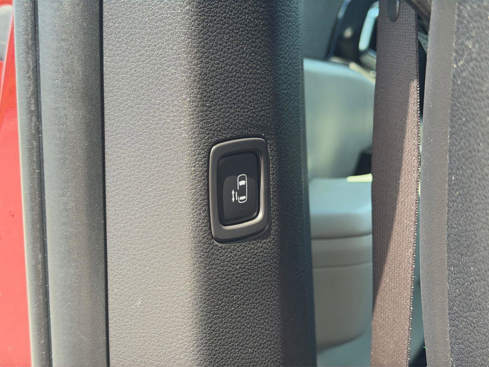 Used 2023 Kia Carnival SX FWD image 49