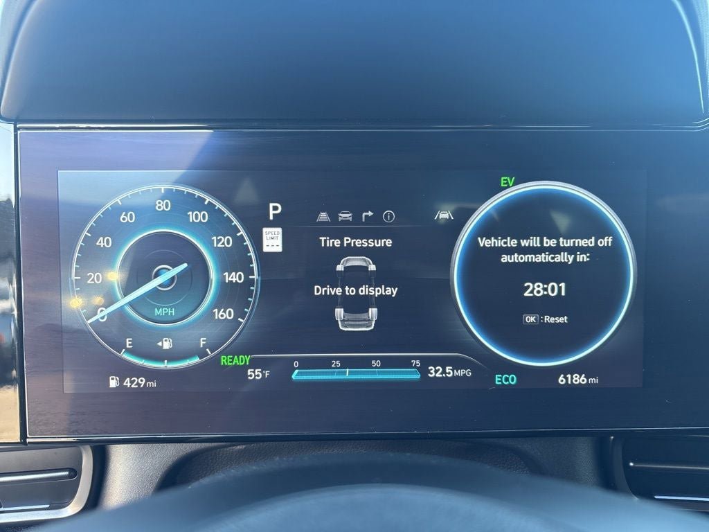 Certified 2025 Hyundai Elantra SEL w/ Cargo Package FWD image 19
