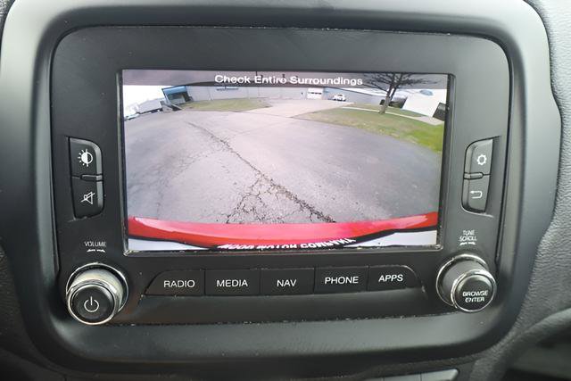 Used 2016 Jeep Renegade Latitude image 22