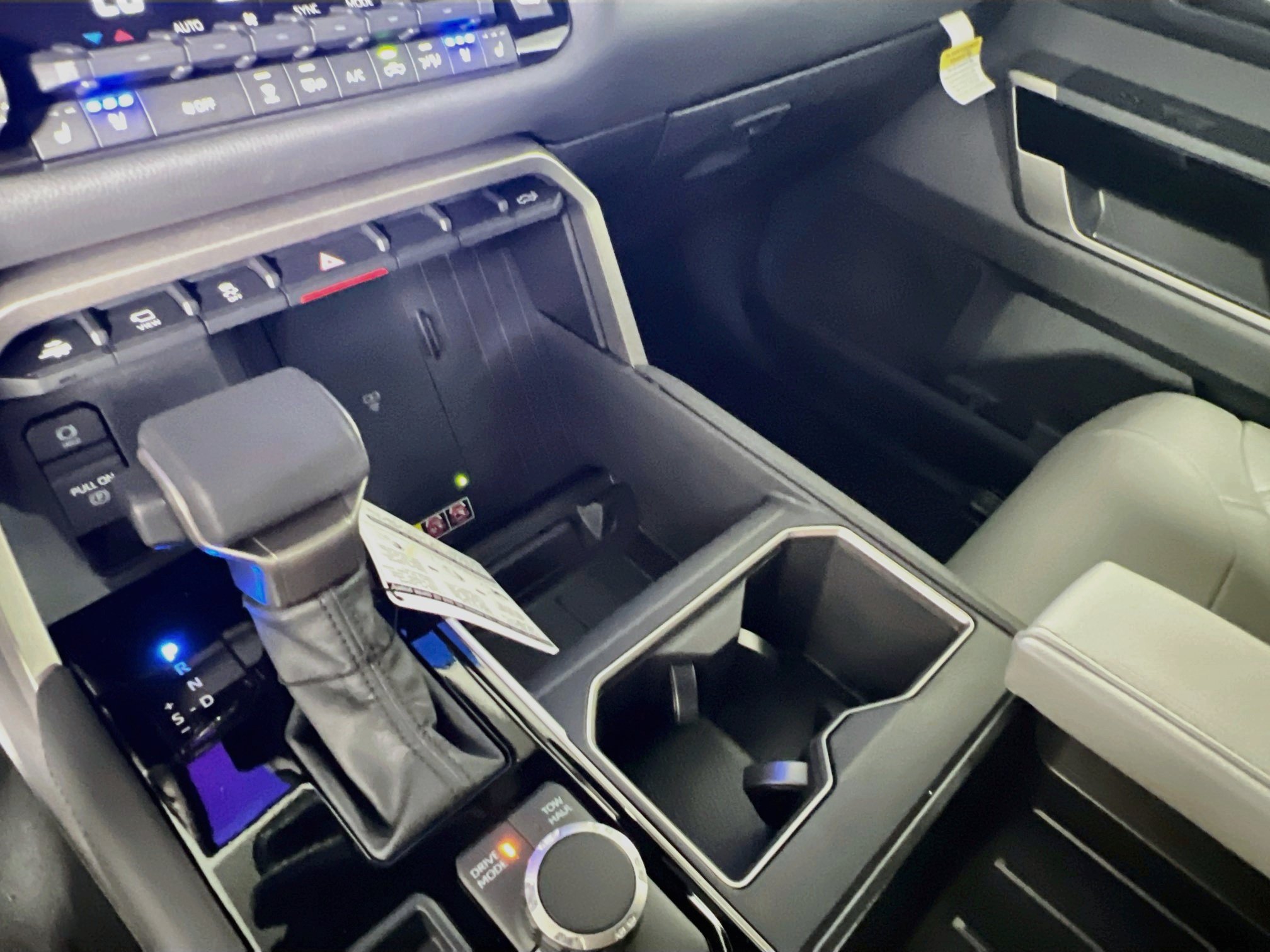 New 2026 Toyota Tundra Limited AWD/4WD image 25