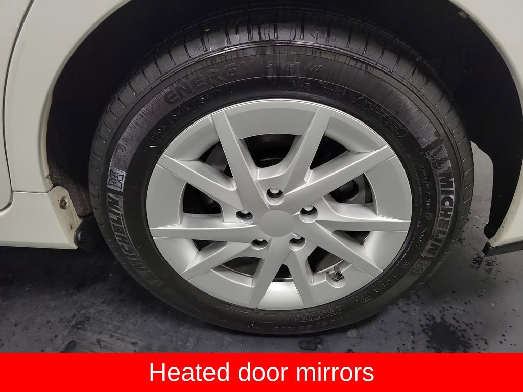 Used 2016 Toyota Prius V Three image 10