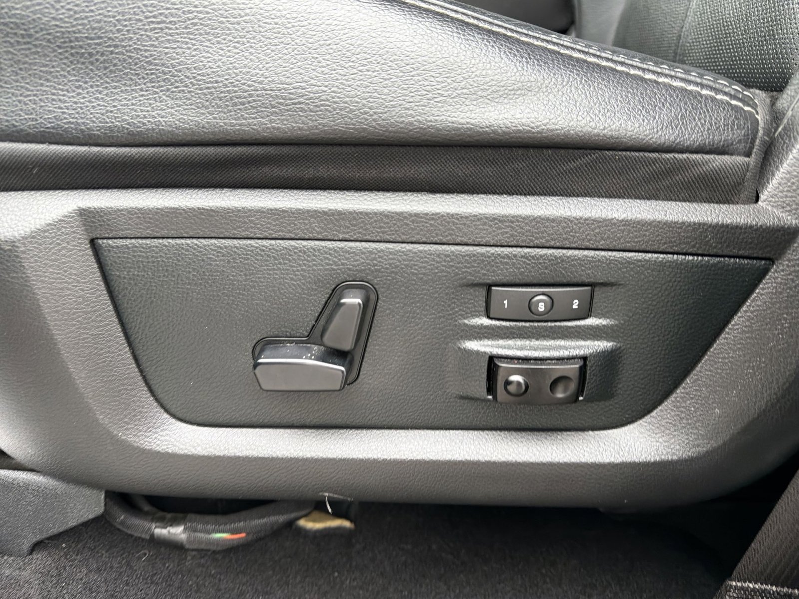 Used 2018 RAM 2500 Laramie image 19