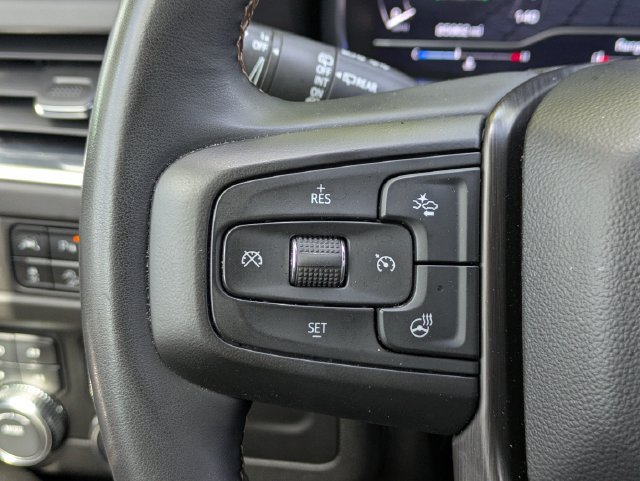 Used 2023 GMC Yukon AT4 AWD/4WD image 30