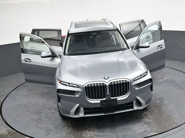 Used 2024 BMW X7 xDrive40i image 46