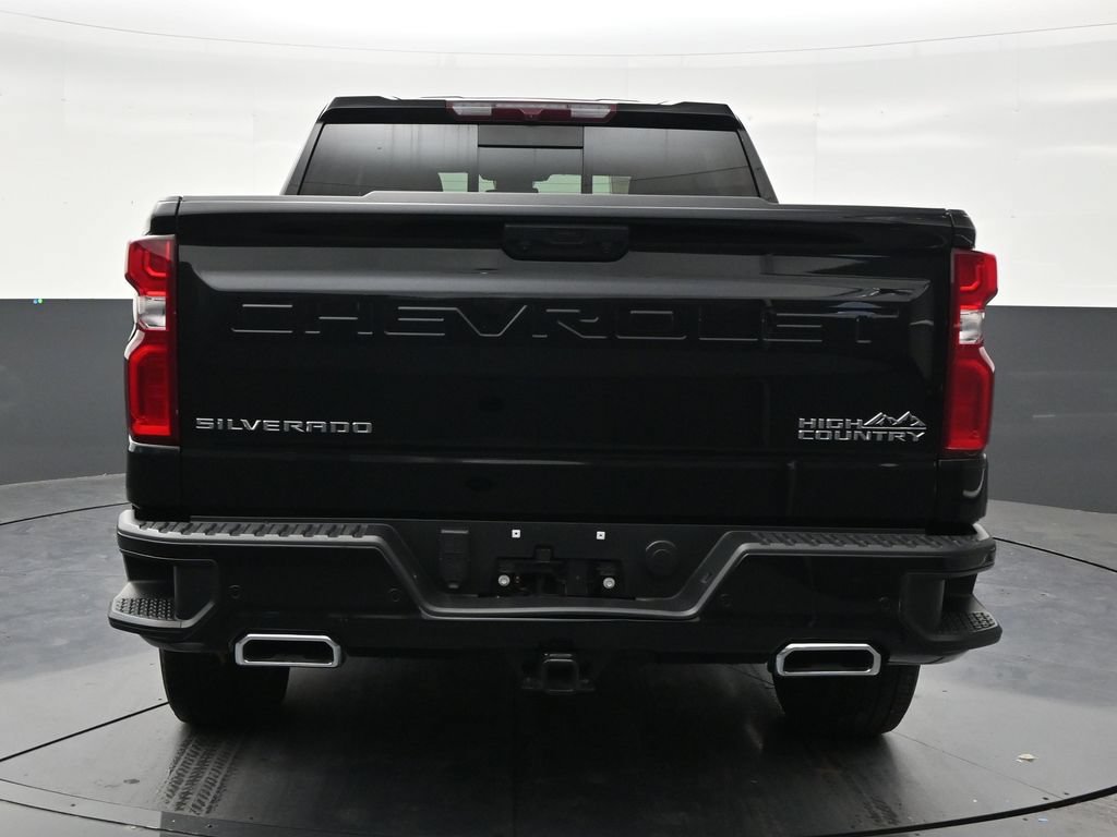 Used 2024 Chevrolet Silverado 1500 High Country RWD image 4