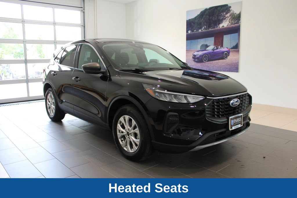 Used 2023 Ford Escape Active AWD/4WD image 2