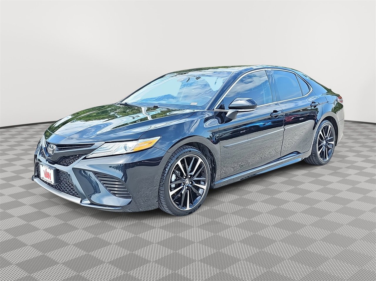 Used 2020 Toyota Camry XSE