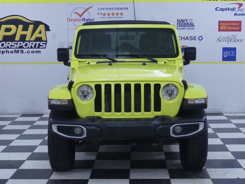 Used 2023 Jeep Wrangler Unlimited Sahara w/ Cold Weather Group AWD/4WD image 2