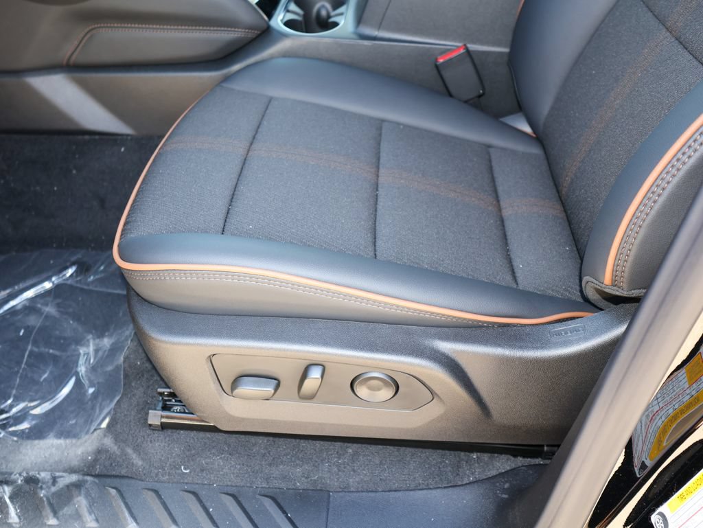 New 2026 GMC Canyon AT4 w/ Nightfall Essentials Package AWD/4WD image 7