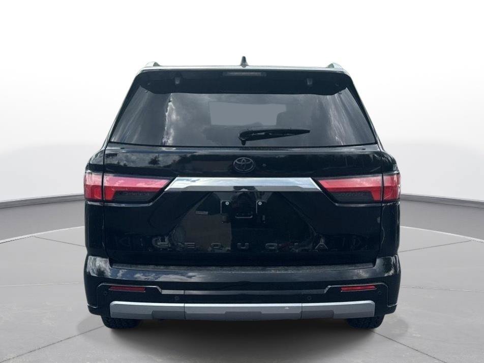 Used 2024 Toyota Sequoia Limited AWD/4WD image 7