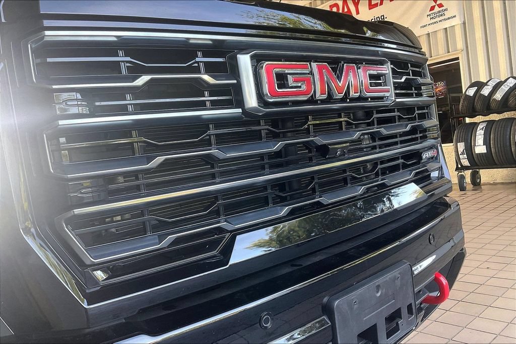 Used 2025 GMC Sierra 2500 AT4 w/ AT4 Premium Plus Package AWD/4WD image 26