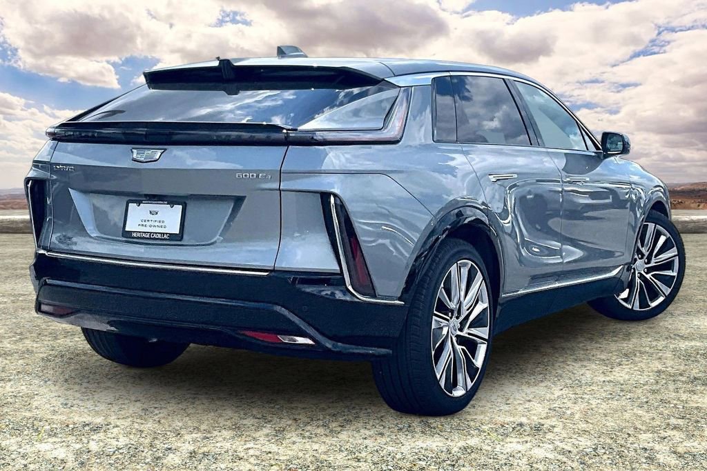 Certified 2024 Cadillac Lyriq Luxury AWD/4WD image 5