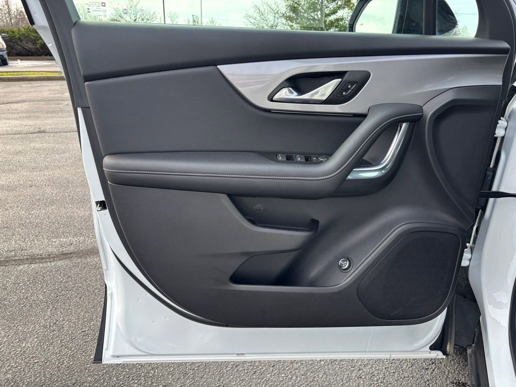 Used 2024 Chevrolet Blazer LT w/ Convenience Package image 12