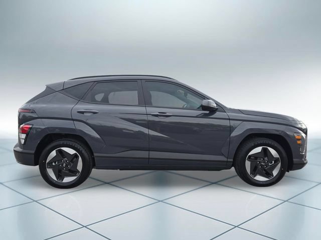 Used 2024 Hyundai Kona SEL FWD image 3