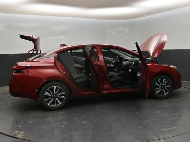 New 2025 Nissan Versa SV w/ Trunk Package FWD image 28