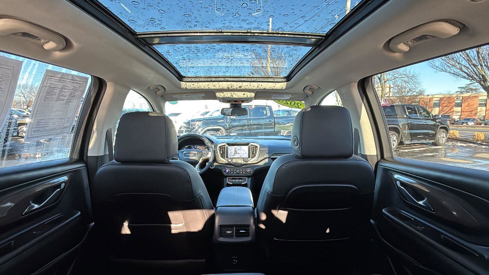 Used 2023 GMC Terrain Denali image 30