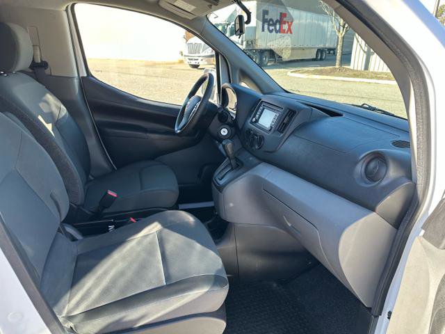 Used 2018 Nissan NV200 SV w/ Navigation Package image 9