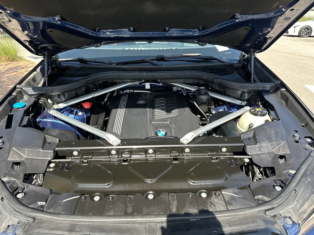 Used 2023 BMW X6 xDrive40i AWD/4WD image 17