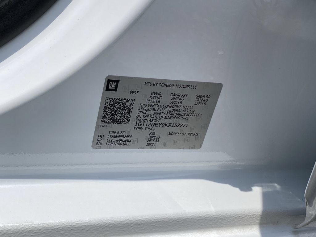 Used 2019 GMC Sierra 2500 SLT w/ Duramax Plus Package AWD/4WD image 34
