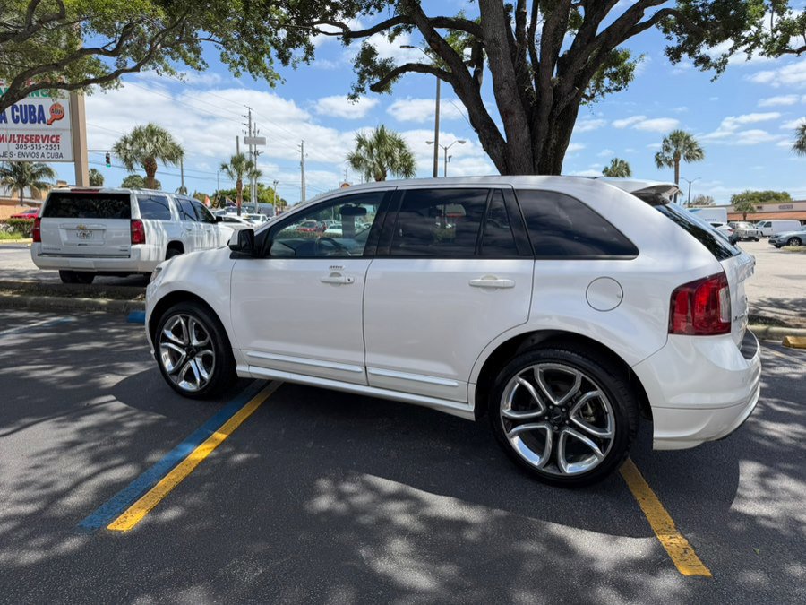 Used 2011 Ford Edge Sport w/ Driver Entry Pkg AWD/4WD image 5