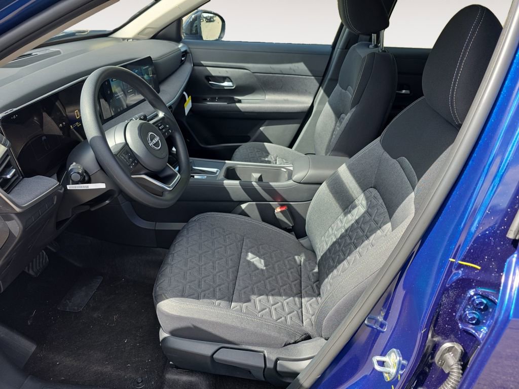 New 2026 Nissan Kicks SV w/ SV Premium Package AWD/4WD image 9