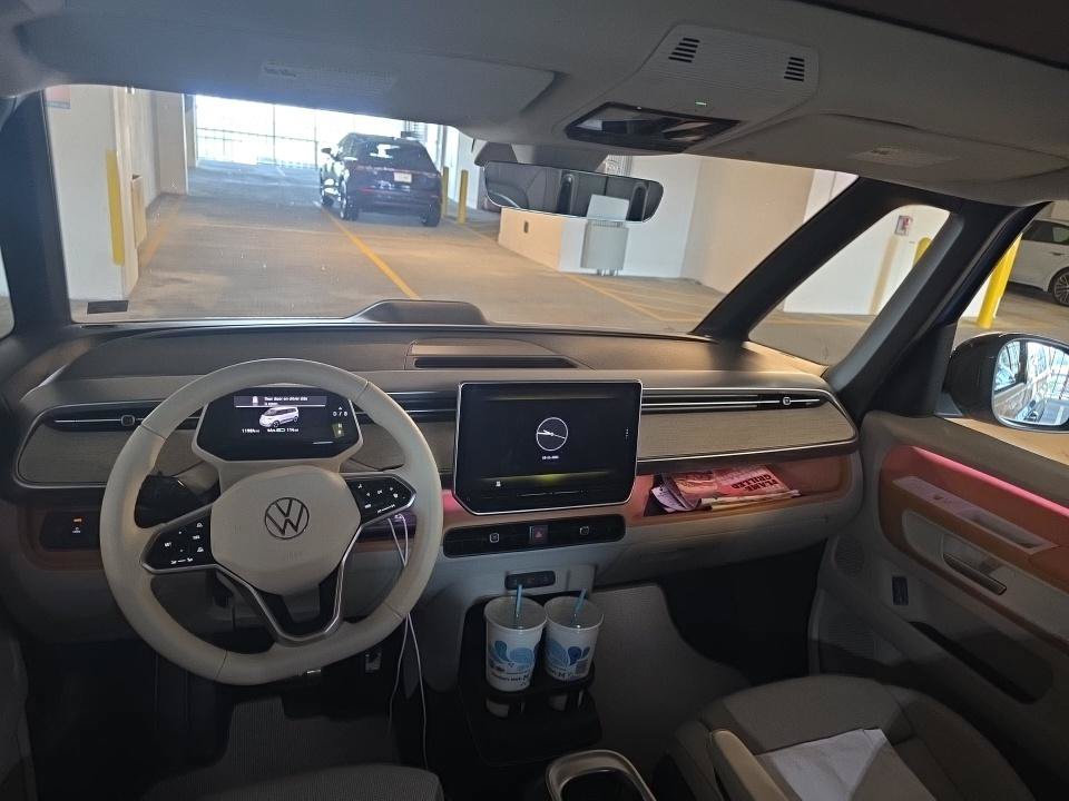 Used 2025 Volkswagen ID. Buzz 1st Edition AWD/4WD image 6