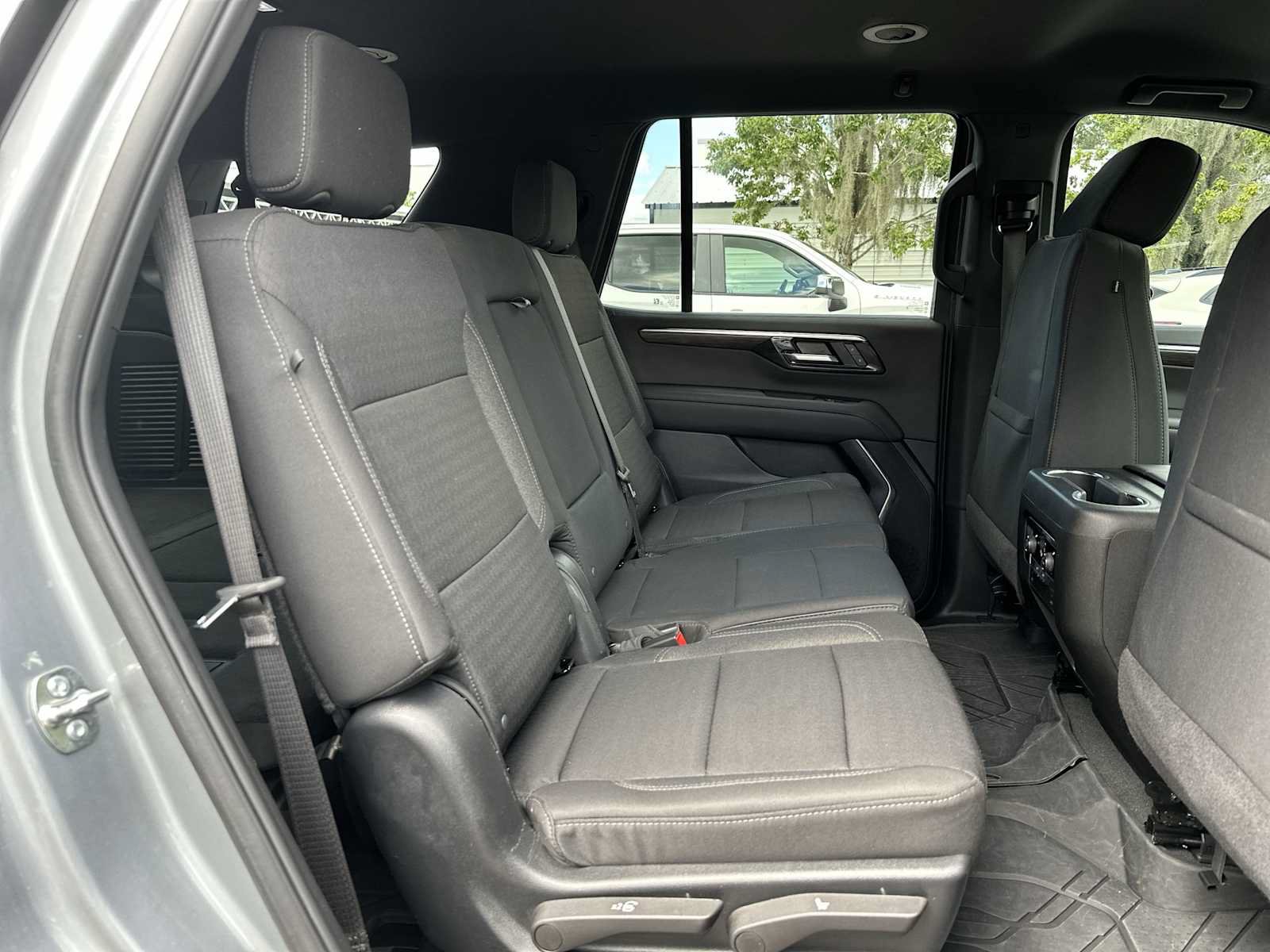 Certified 2025 Chevrolet Tahoe LS RWD image 18