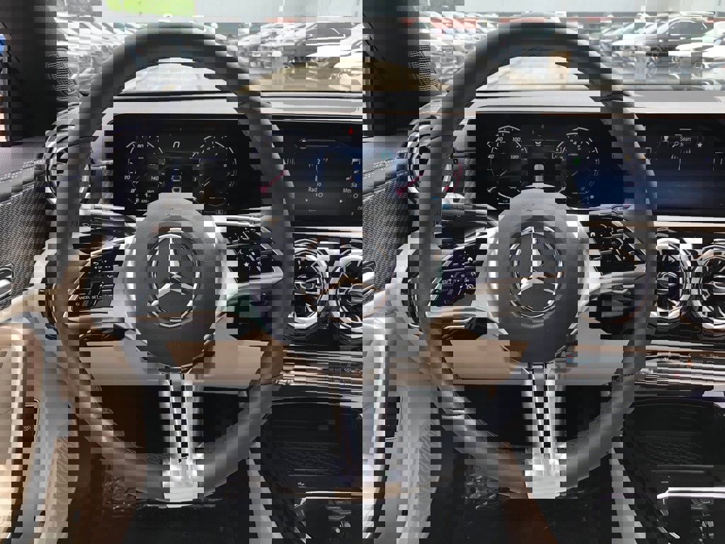 New 2025 Mercedes-Benz CLA 250 4MATIC image 17