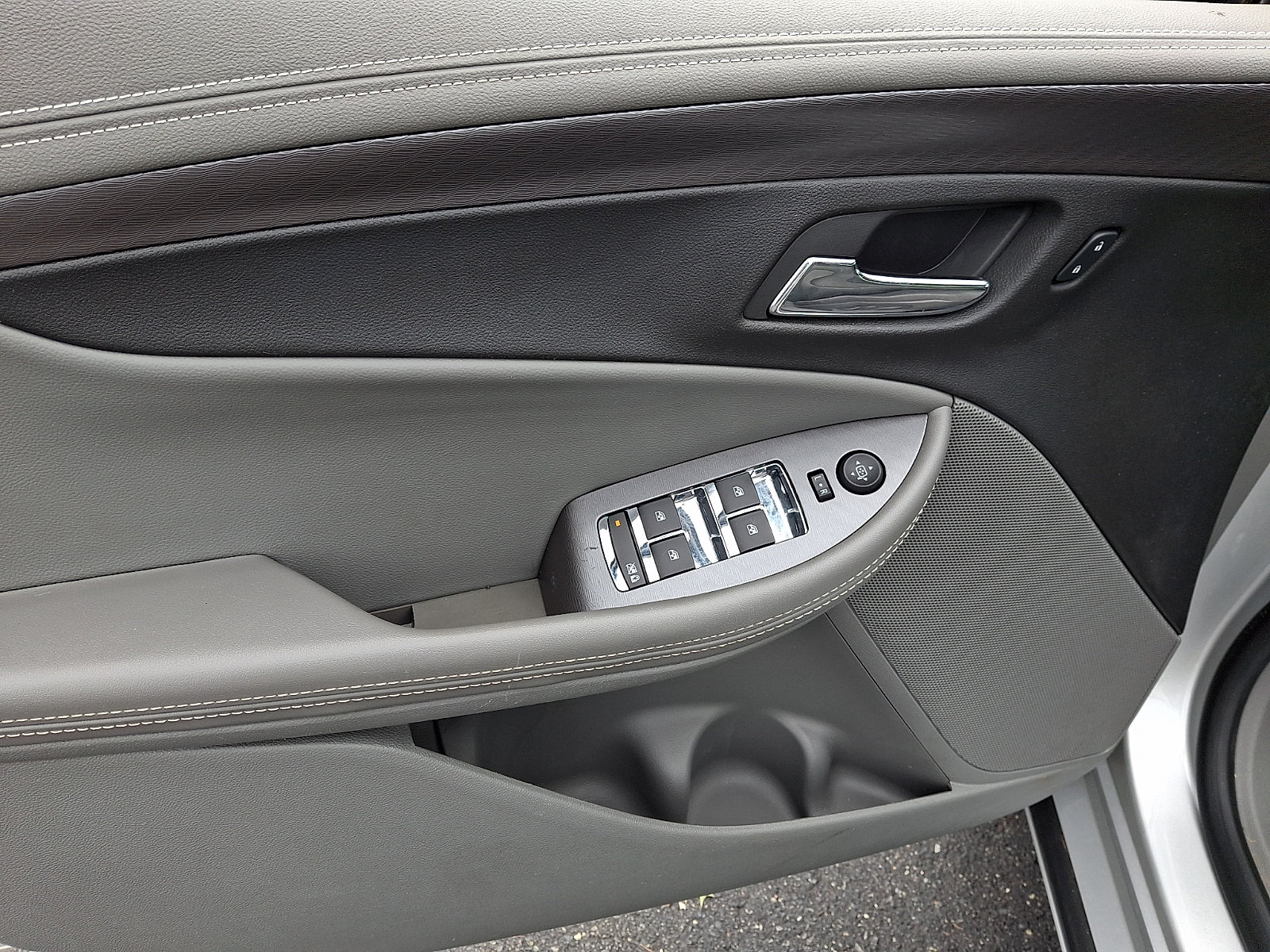 Used 2015 Chevrolet Impala LS w/ LS Convenience Package FWD image 11