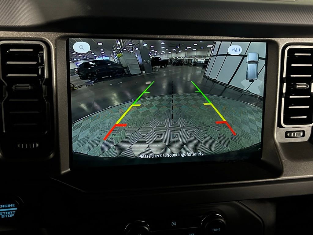 Used 2025 Ford Bronco Badlands image 22