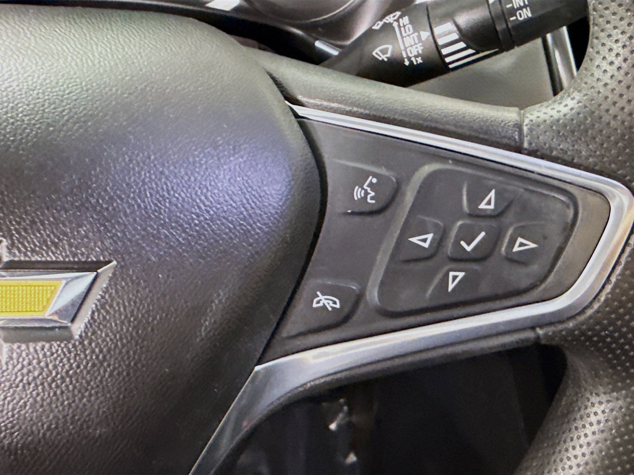 Used 2022 Chevrolet Equinox LS w/ LS Convenience Package image 15