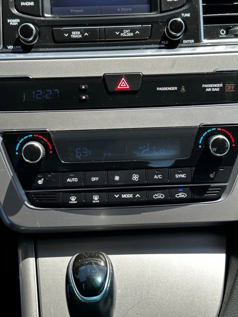 Used 2015 Hyundai Sonata Limited FWD image 31