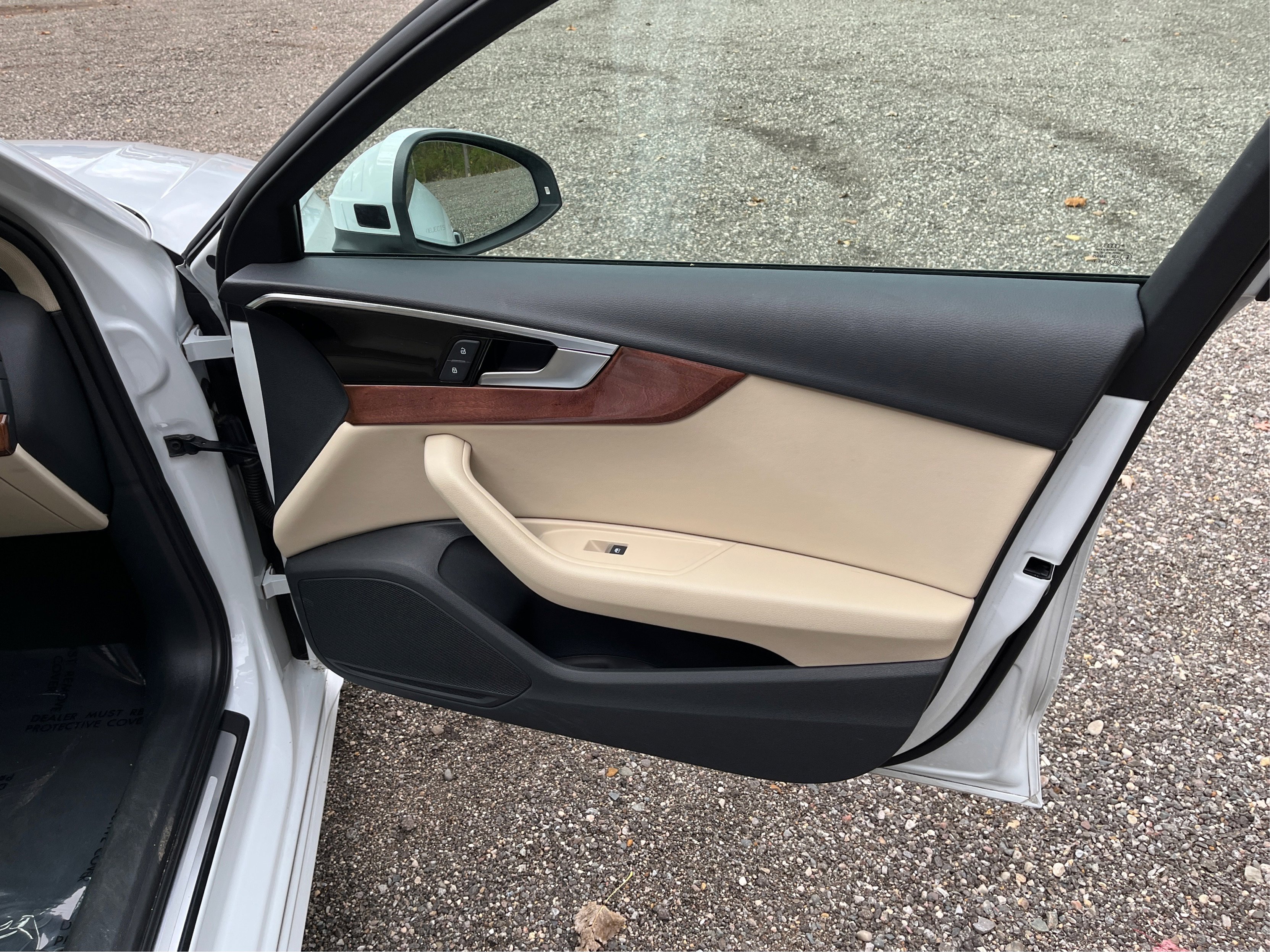 Used 2022 Audi A4 2.0T Premium w/ Convenience Package image 26