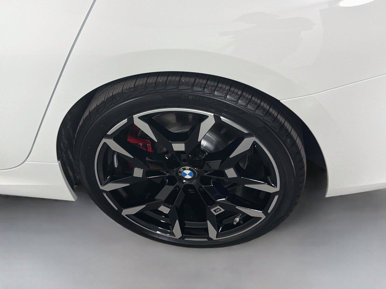 New 2026 BMW 330i xDrive Sedan w/ M Sport Package AWD/4WD image 31