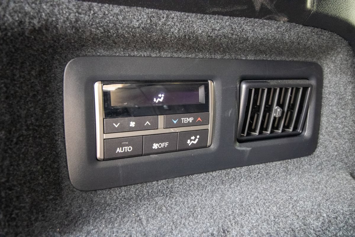 Used 2019 Lexus RX 350L FWD w/ Premium Package image 46