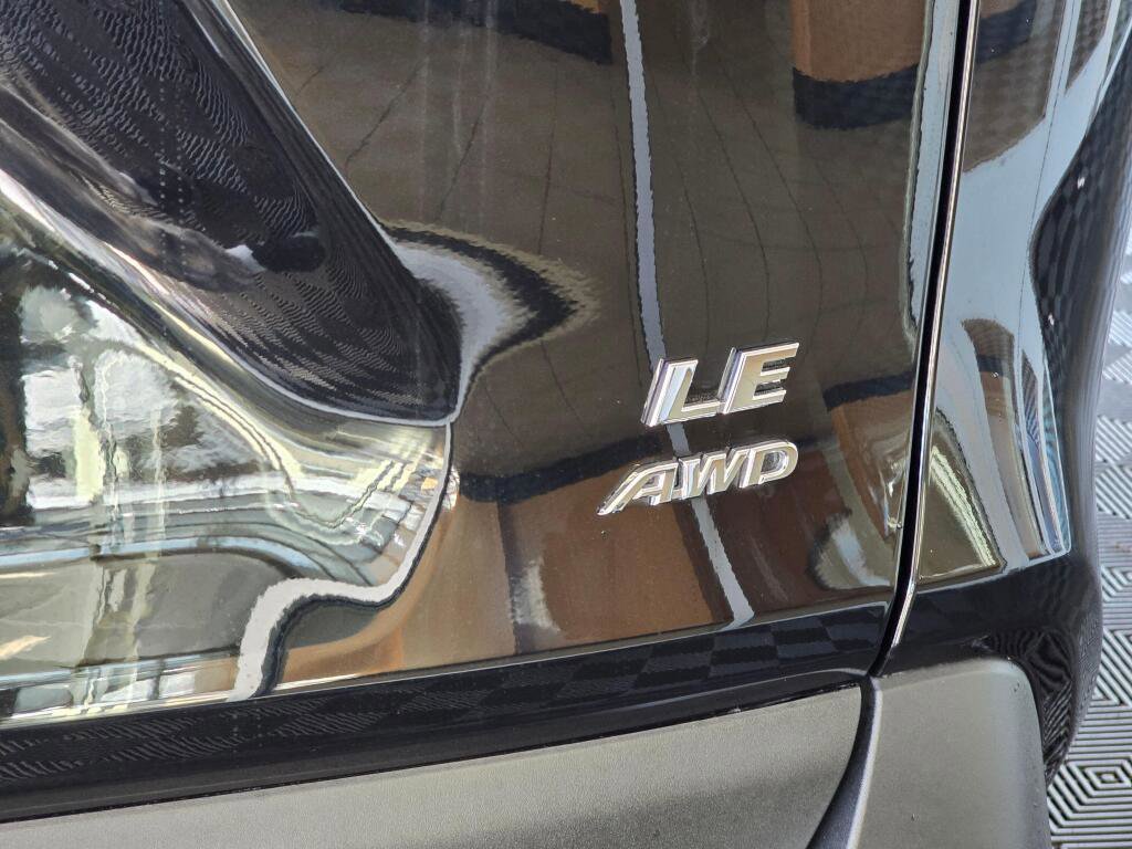 Used 2025 Toyota RAV4 LE image 15