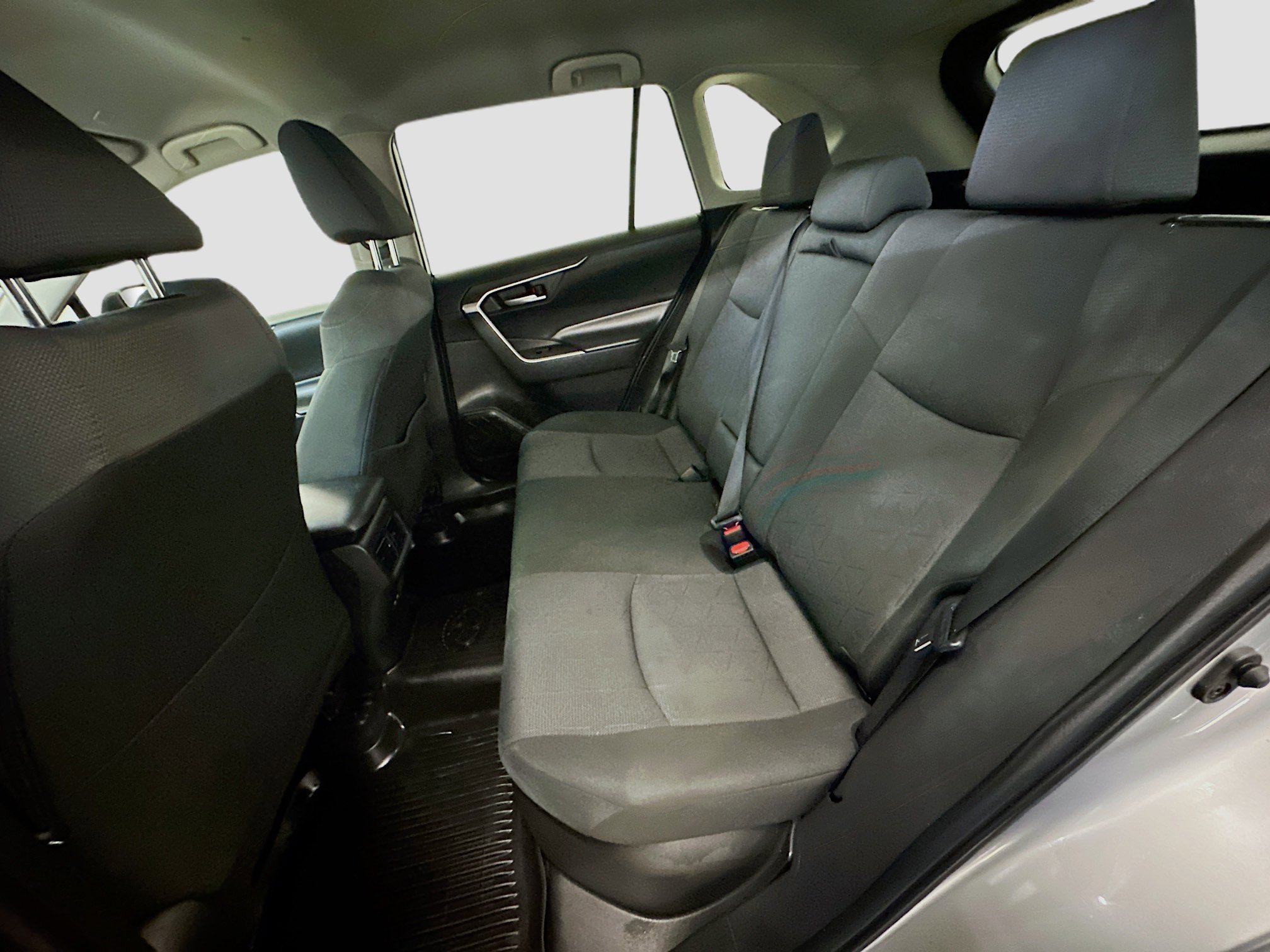 Used 2025 Toyota RAV4 XLE image 29