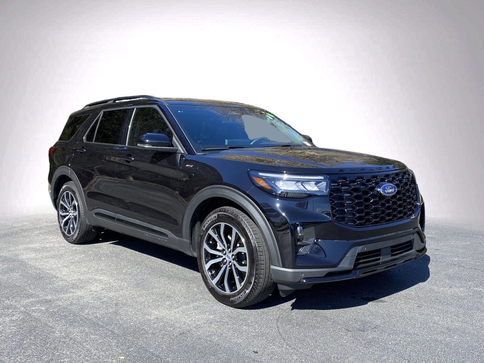 Used 2025 Ford Explorer ST-Line w/ Premium Package video 2