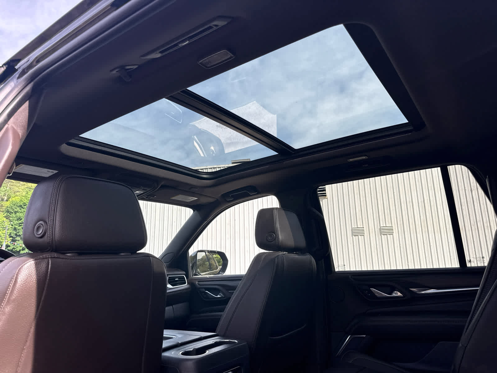 Used 2023 GMC Yukon Denali AWD/4WD image 27