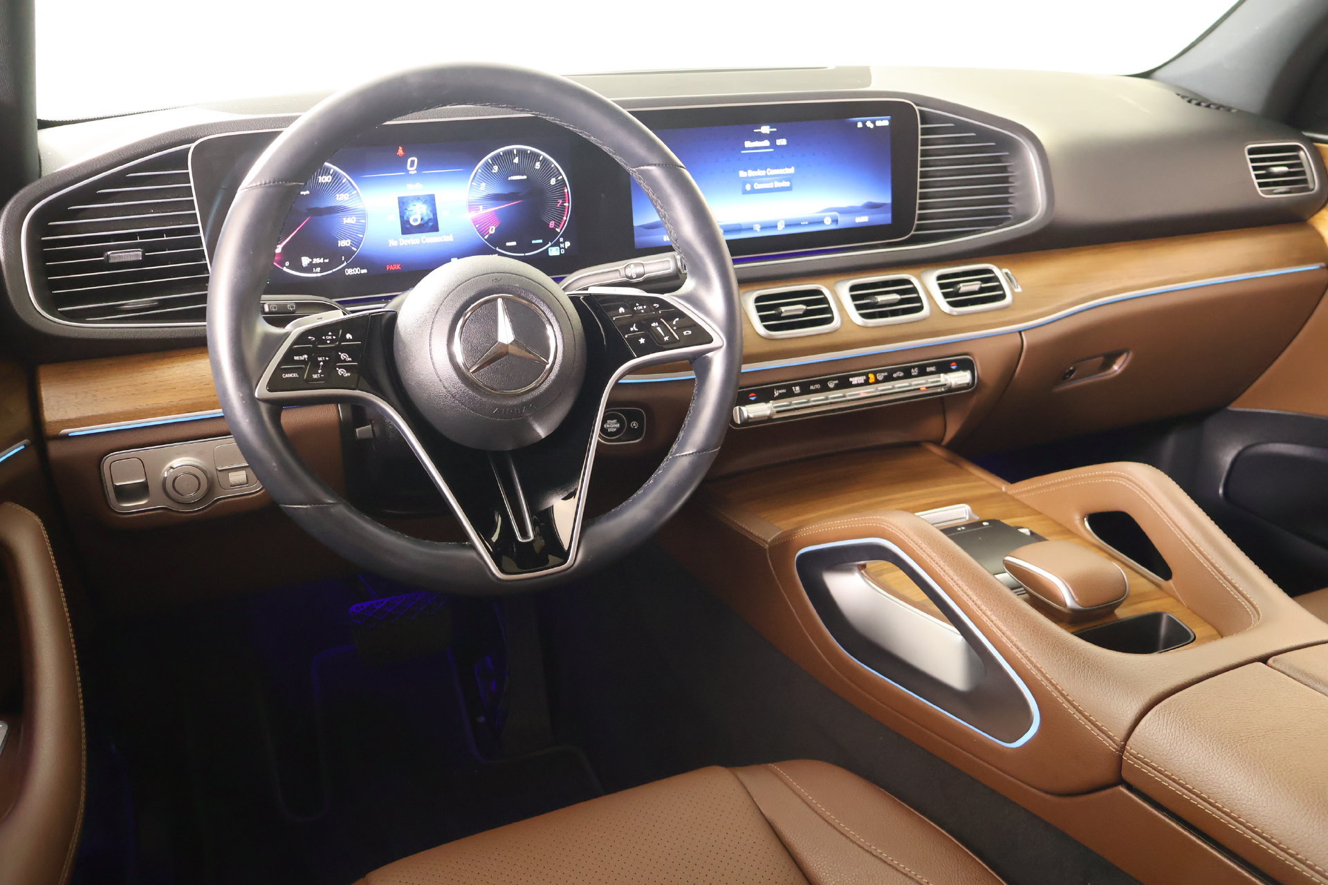 Used 2024 Mercedes-Benz GLE 350 4MATIC image 2