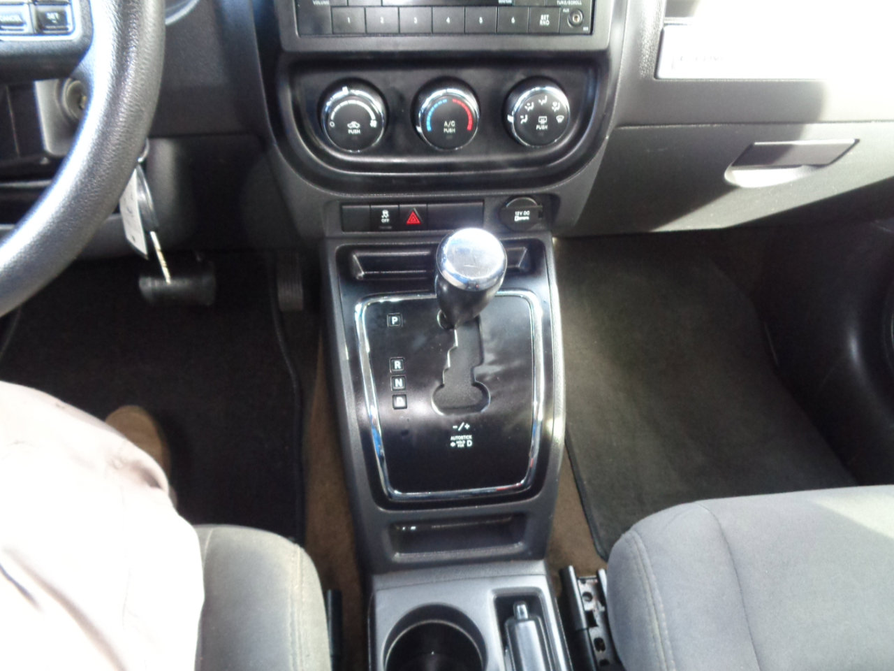 Used 2016 Jeep Compass Sport w/ Power Value Group image 16