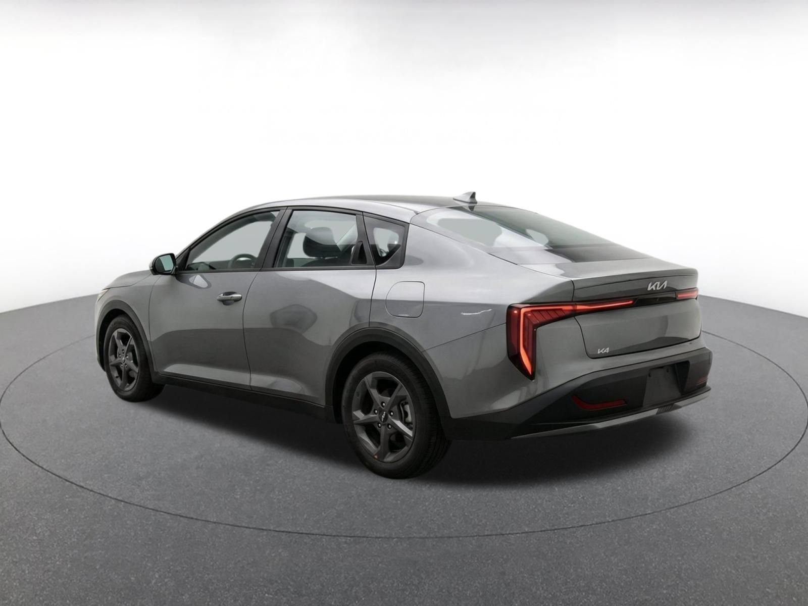Used 2025 Kia K4 FWD image 7