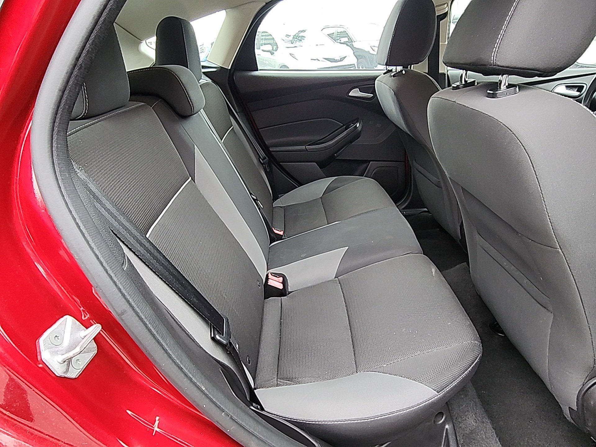 Used 2013 Ford Focus SE image 25