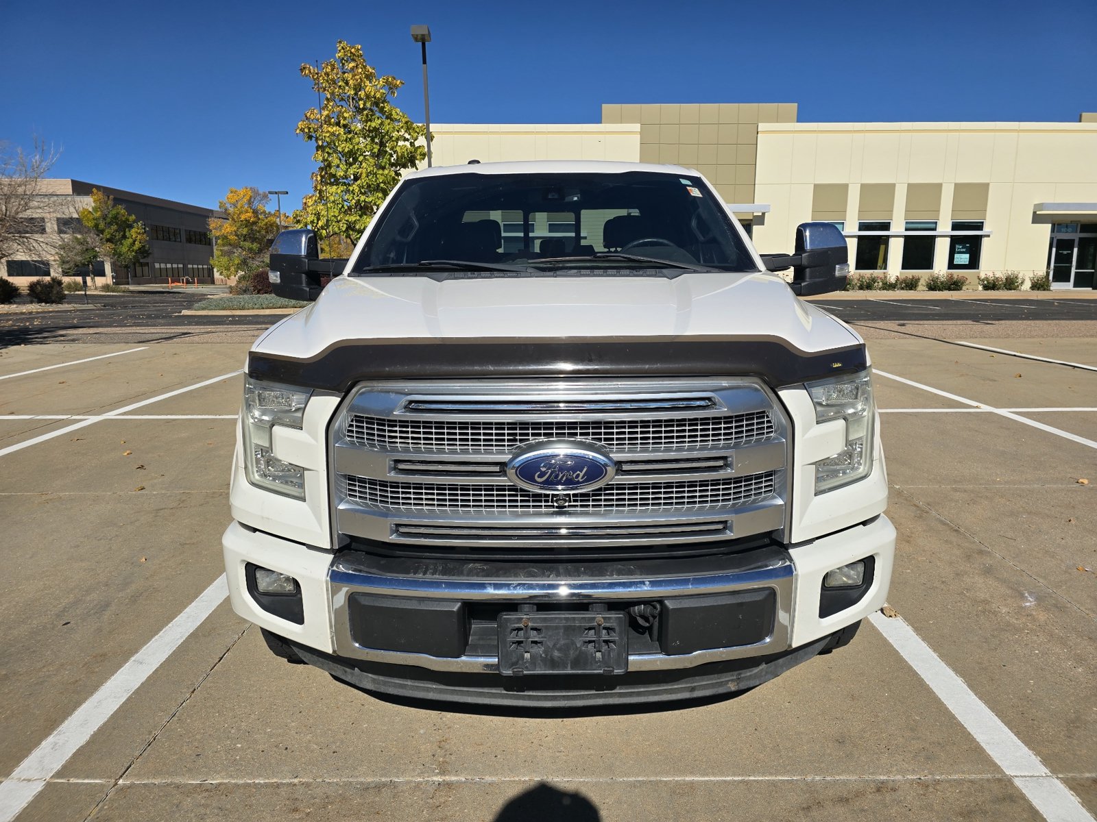 Used 2015 Ford F150 Platinum w/ Equipment Group 701A Luxury AWD/4WD image 9