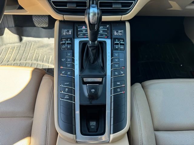 Used 2019 Porsche Macan AWD/4WD image 15